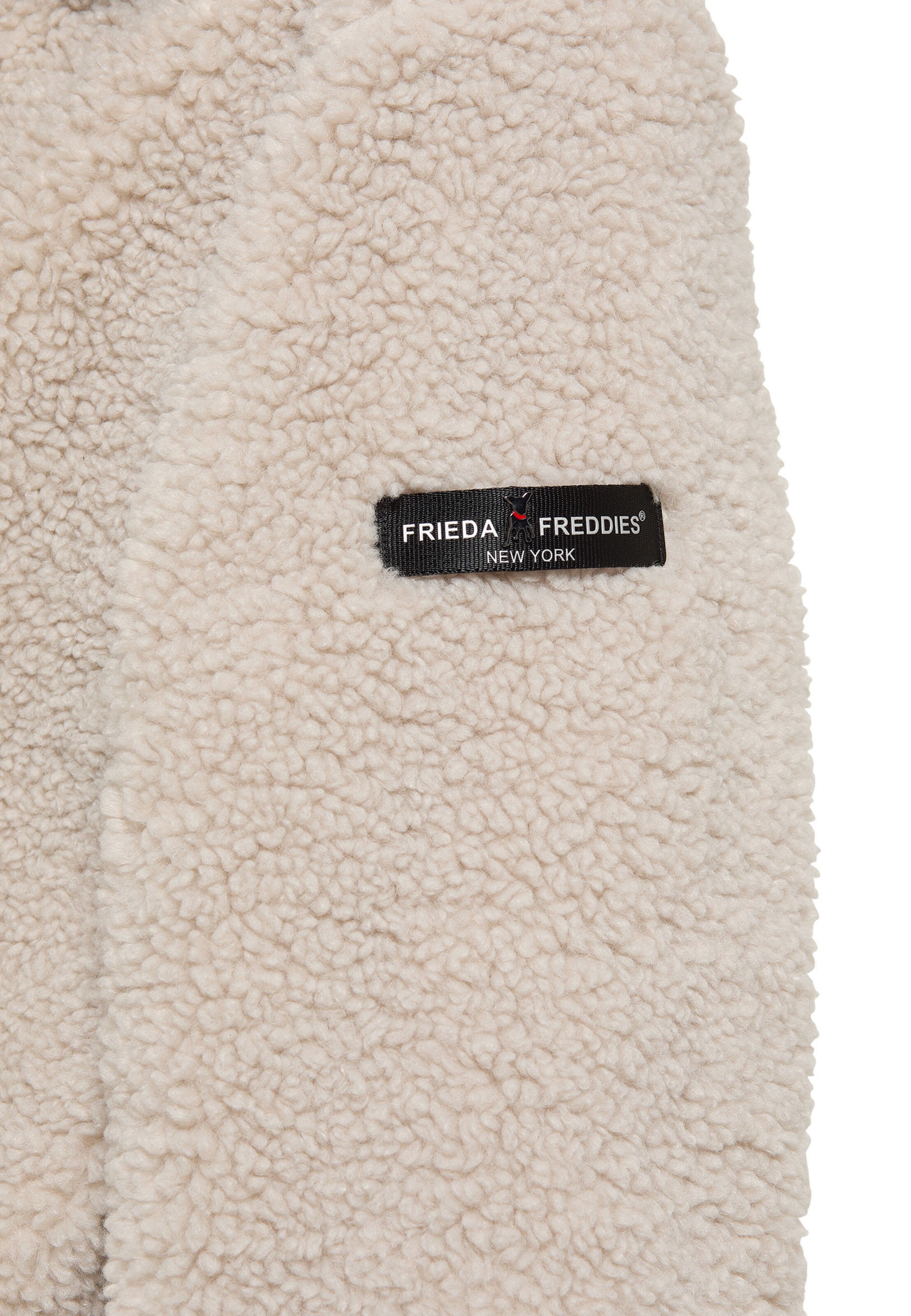 Frieda & Freddies NY Between-Seasons Coat in White