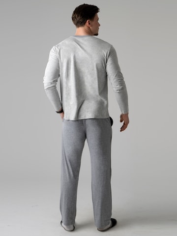 Pigiama lungo 'Pantoneclo Men’s Night Wear Long Set' di PANTONECLO in grigio