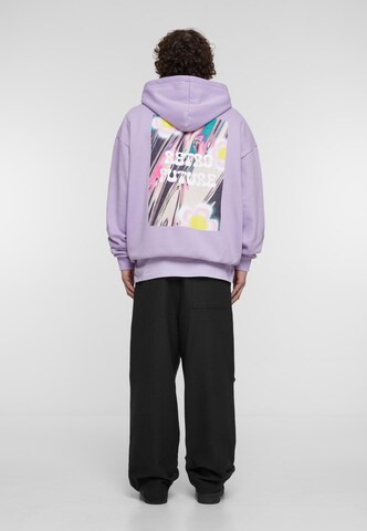 Lost Youth Sweatshirt 'Blurry Blossom' in Lila