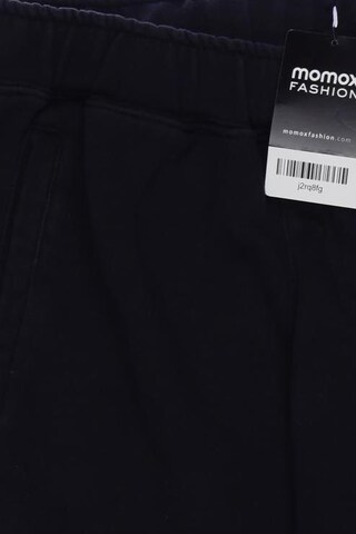 NIKE Shorts 31-32 in Schwarz