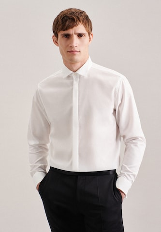 Coupe regular Chemise business 'Modern' SEIDENSTICKER en blanc : devant