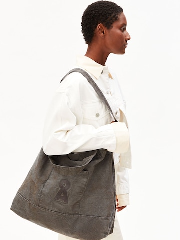 ARMEDANGELS Pouch in Grey