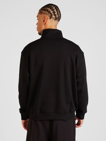 WEEKDAY Sweatshirt in Schwarz