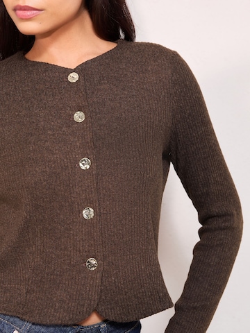 Friends Like TheseKardigan - smeđa boja