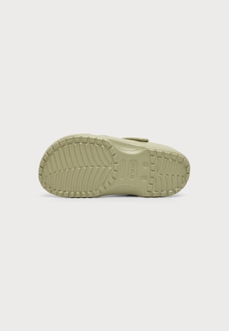 Pantofi deschiși 'Classic' de la Crocs pe verde