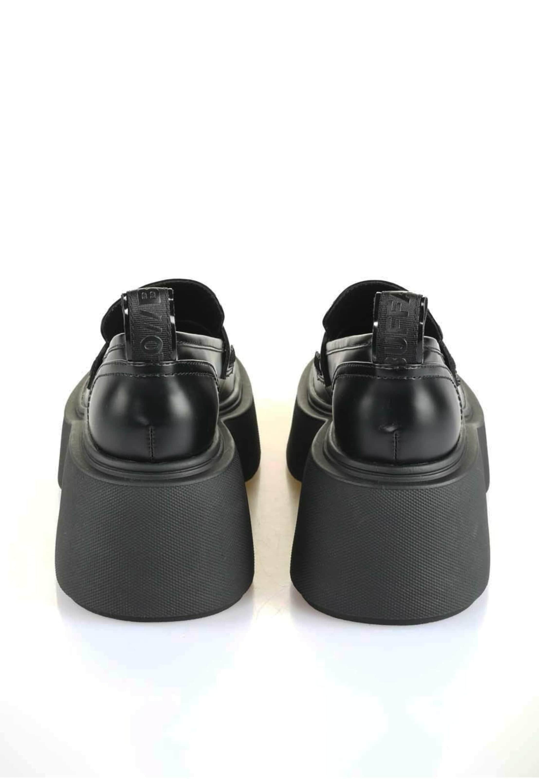 BUFFALO Slipper 'Vicious', värv must