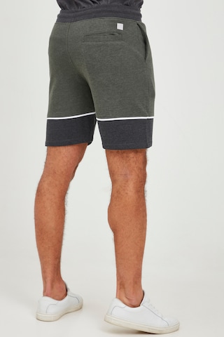 !Solid Regular Pants 'Debber' in Grey