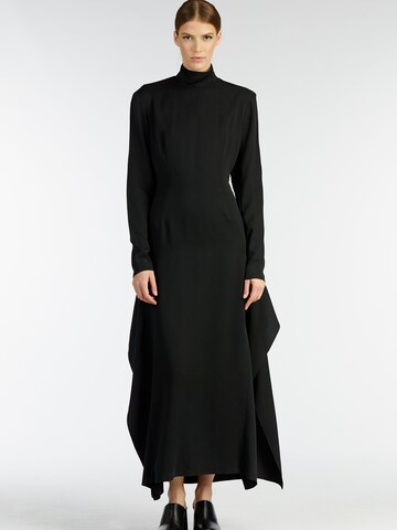 Robe KAN en noir : devant