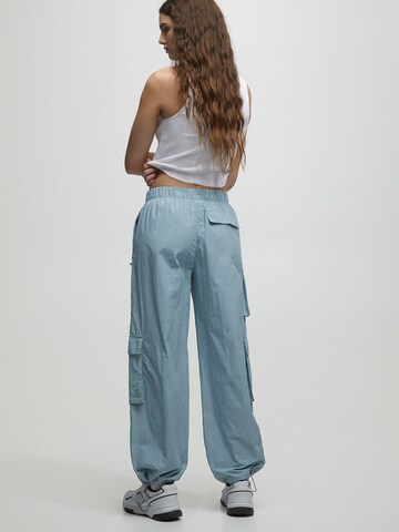 Effilé Pantalon cargo Pull&Bear en bleu