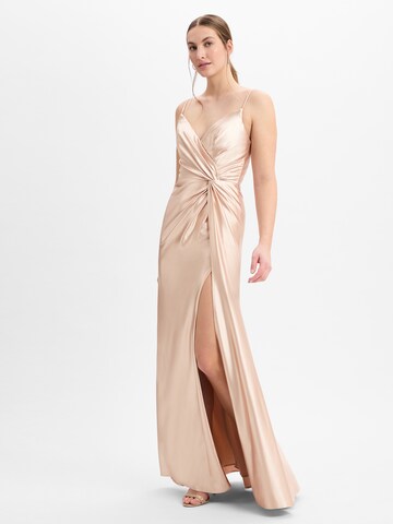 Luxuar Fashion Evening Dress ' ' in Gold: front
