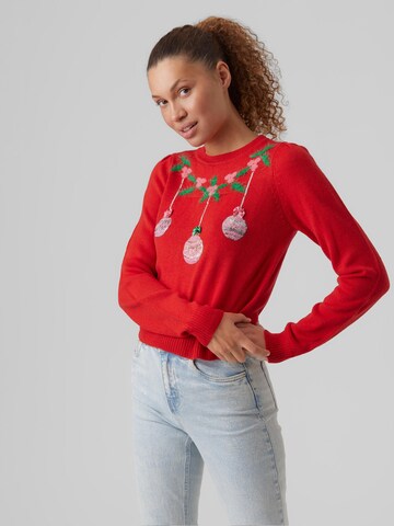 Pull-over 'CHRISTMAS BALL' VERO MODA en rouge : devant