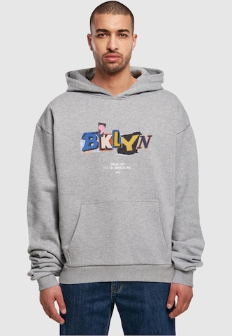 MT Upscale Sweatshirt 'BRKLYN' in Grijs: voorkant