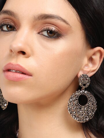 SOHI Earrings 'Leighton' in Silver: front