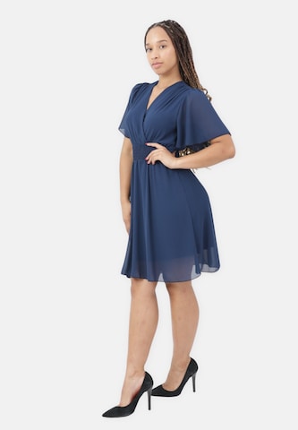 Elara Kleid in Blau