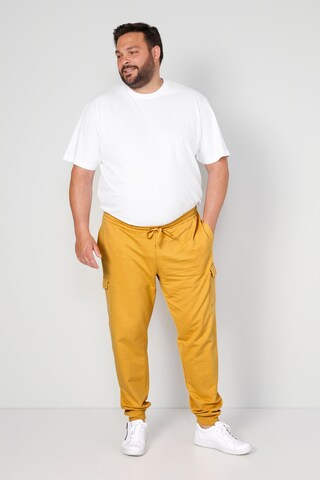 Boston Park Tapered Cargo Pants in Yellow