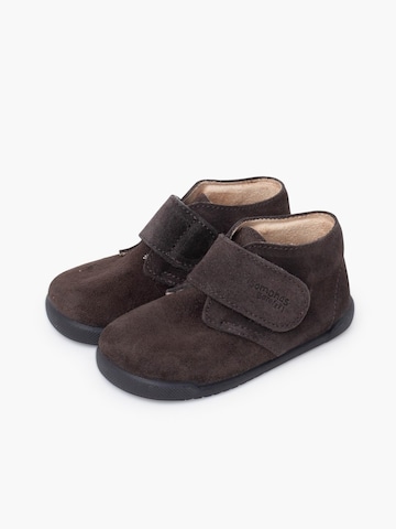 Pisamonas - Bota em cinzento