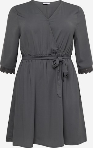 Robe 'Cosima' ABOUT YOU Curvy en vert : devant