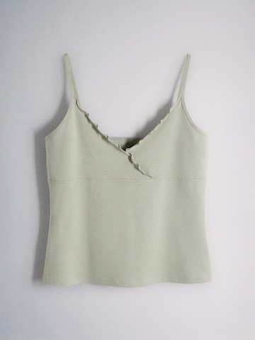 The Set Undershirt in Brown
