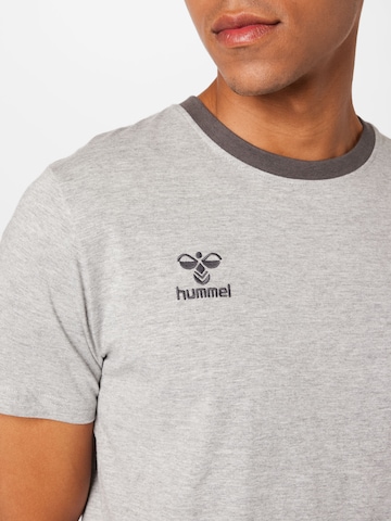 Hummel T-Shirt in Grau