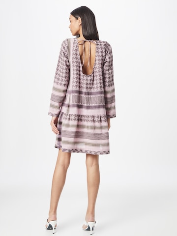 Summery Copenhagen - Vestido 'Gina' em roxo