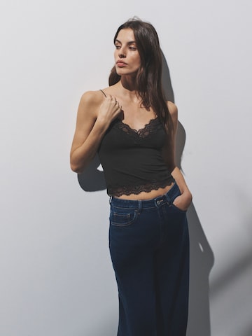 The Set Top in Schwarz