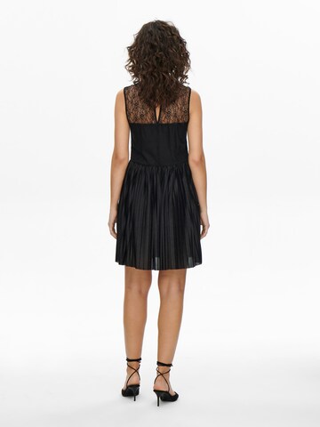 JDY Kleid 'Hella' in Schwarz