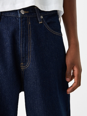 Bershka Loose fit Jeans in Blue