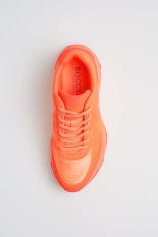 Soccx Sneakers in Orange