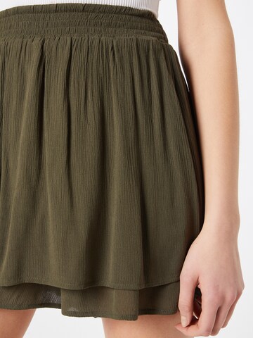 ABOUT YOU Skirt 'Ginny' in Green