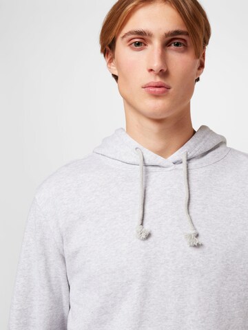 Cotton On Sweatshirt in Grey