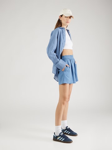 VILA Loosefit Shorts 'LANIA' in Blau