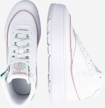 Baskets hautes 'Club C Geo' Reebok en blanc