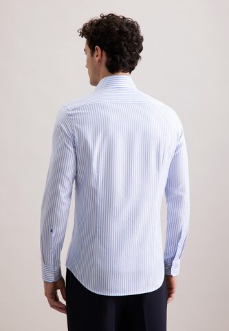 Coupe slim Chemise business 'Schwarze Rose' SEIDENSTICKER en bleu