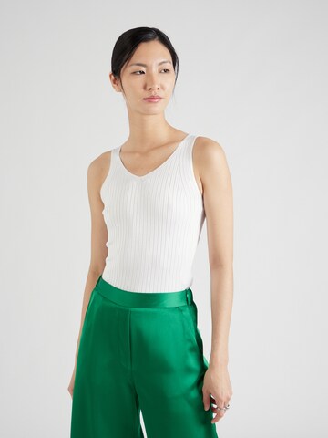 Top in maglia di Marks & Spencer in bianco: frontale