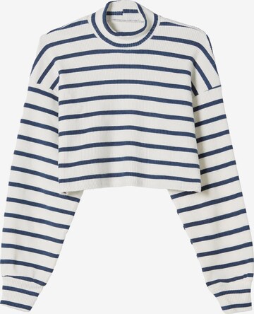 Bershka Sweater in White: front