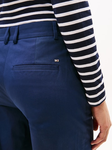 TOMMY HILFIGER regular Bukser med fals i blå