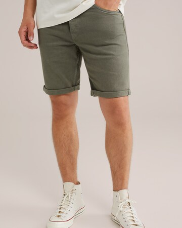 WE Fashion Regular Jeans in Green: front