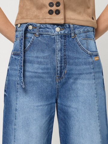 Effilé Jean '94SARINA SEAM' Gang en bleu