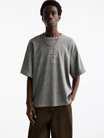 T-Shirt Pull&Bear en gris : devant