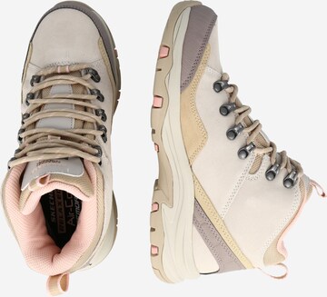 SKECHERS - Botas 'Trego' em bege