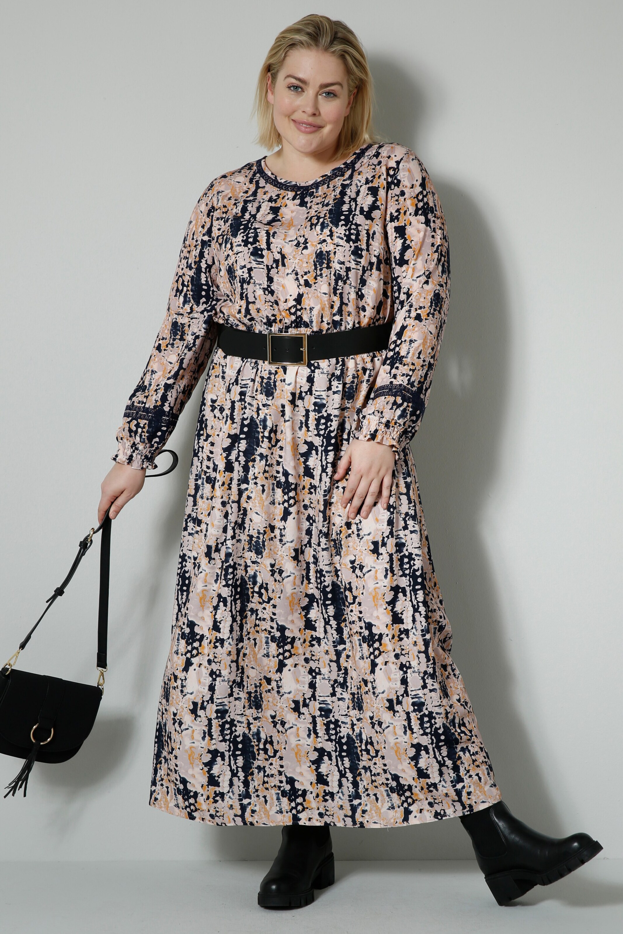 Sara lindholm online jurk