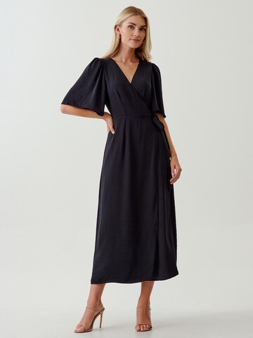 Tussah Dress 'PENN' in Black: front