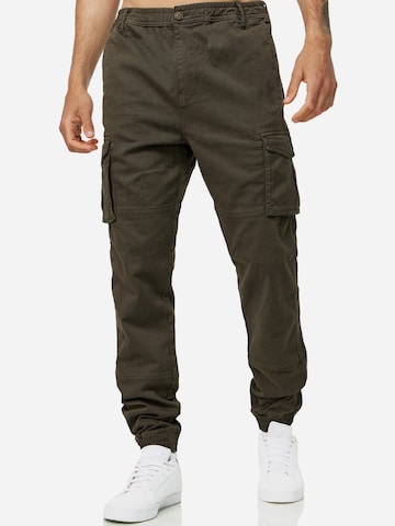 Tazzio Regular Cargo Pants 'A300' in Green: front
