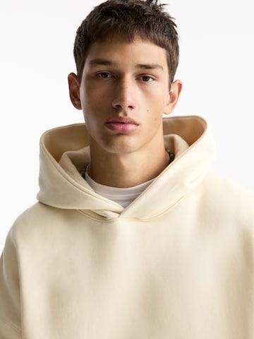 Pull&Bear Sweatshirt in White