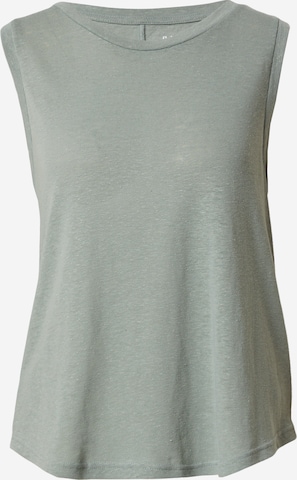 GAP Top in Green: front