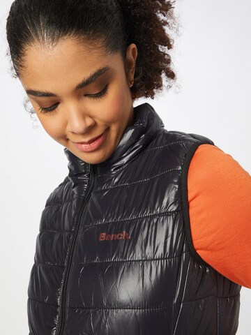 BENCH Bodywarmer in Zwart