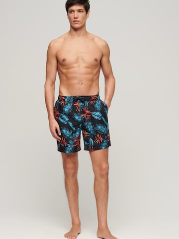 Superdry & Co Kratke kopalne hlače | črna barva: sprednja stran