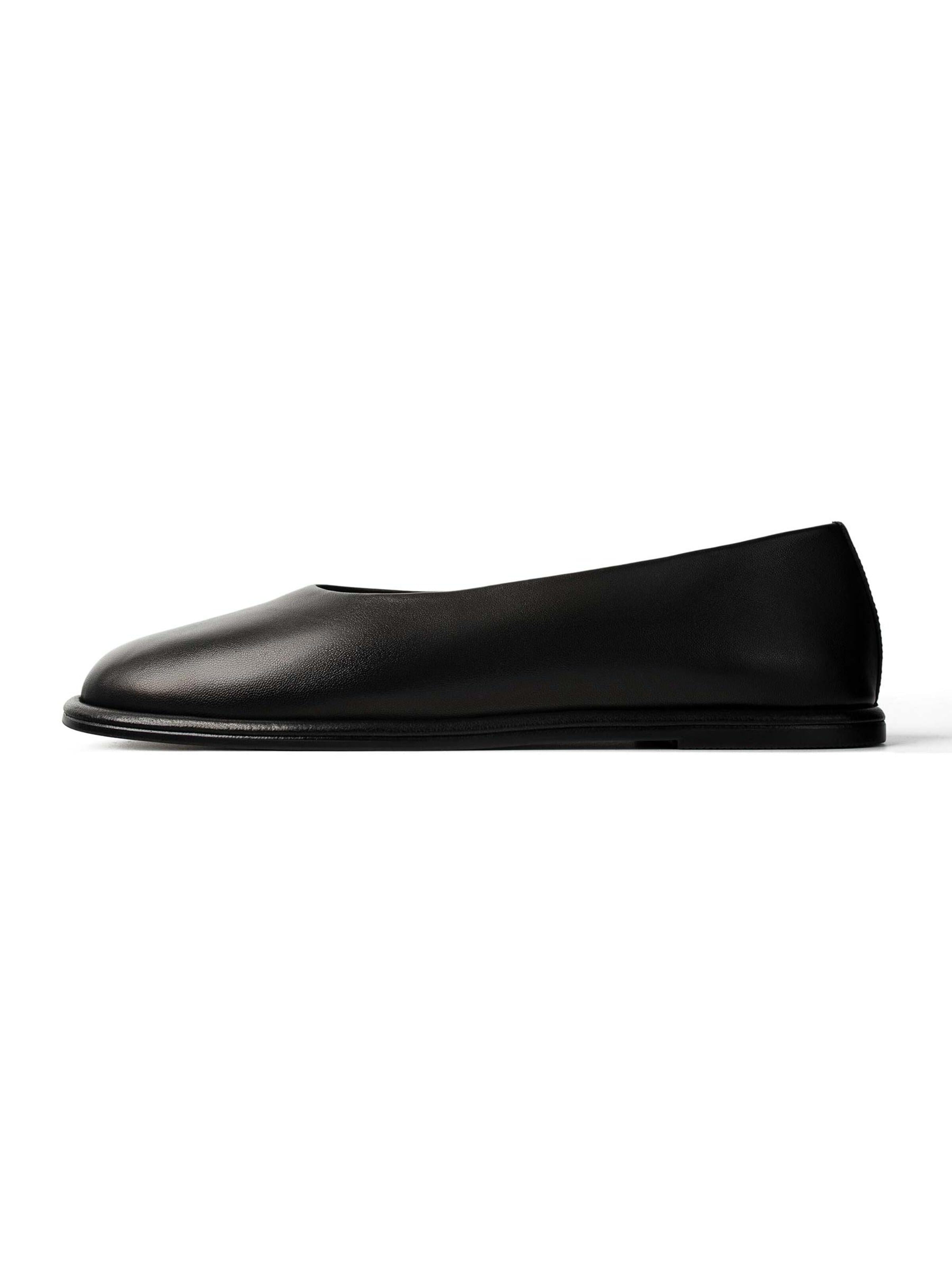 L37 HANDMADE SHOES Slipper 'CRIMSON DAISY'‌‌‌ in 36 in schwarz, Produktansicht