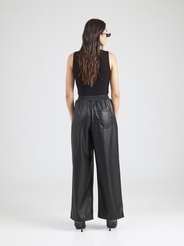 Loosefit Pantalon TOPSHOP en noir