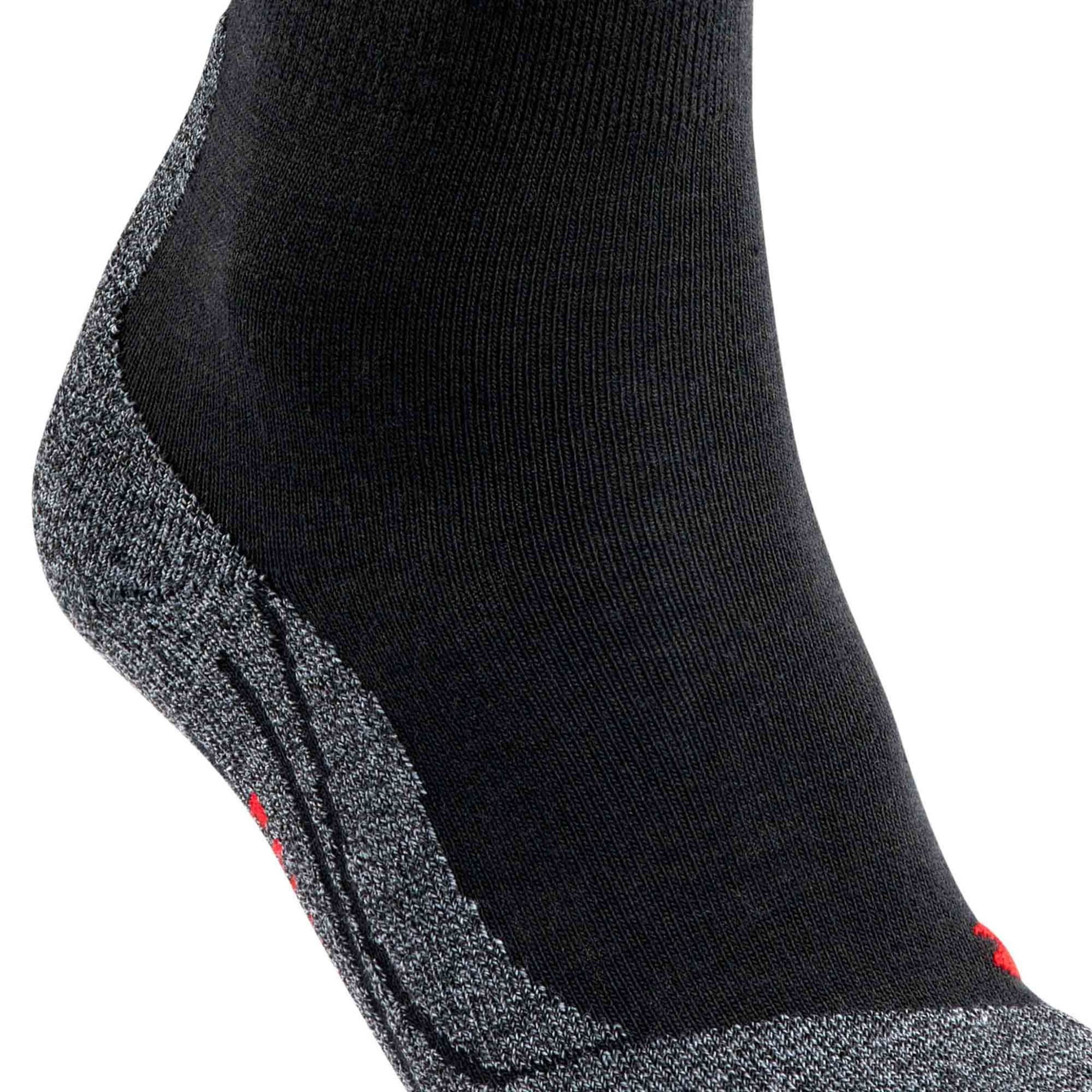 FALKE Athletic Socks in Black